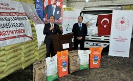 TEKİRDAĞ VE EDİRNELİ ÇİFTÇİLERE YERLİ VE MİLLİ TOHUM DAĞITIMI YAPILDI